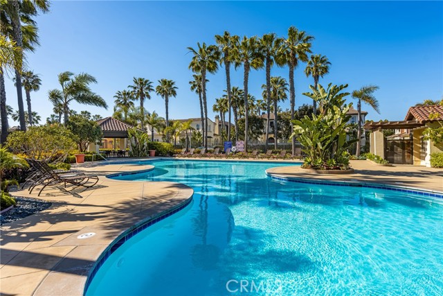 21270 Elda Cir, Huntington Beach CA: https://media.crmls.org/medias/9cf17da5-7b06-4a40-b938-6b0ee1ab0b73.jpg