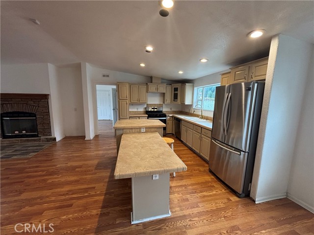 Detail Gallery Image 3 of 28 For 1225 N Alessandro, Banning,  CA 92220 - 3 Beds | 2 Baths