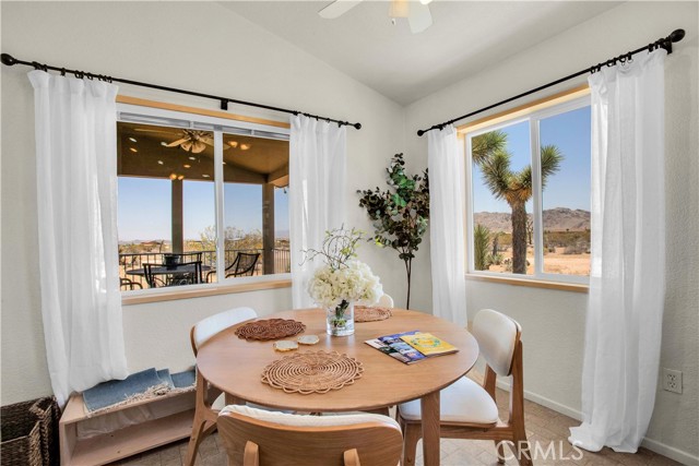 Detail Gallery Image 13 of 75 For 2750 Olympic Rd, Joshua Tree,  CA 92252 - 5 Beds | 4 Baths