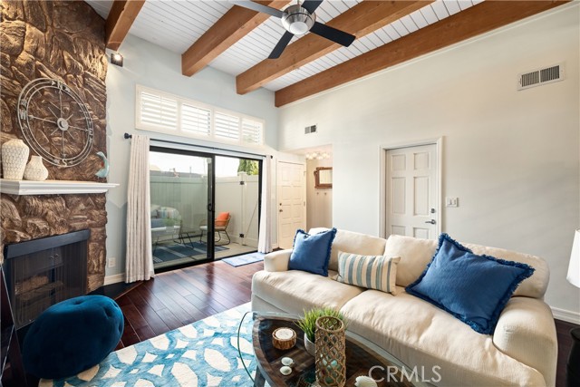 2609 Nelson Avenue, Redondo Beach, California 90278, 2 Bedrooms Bedrooms, ,1 BathroomBathrooms,Residential,Sold,Nelson,SB21204814