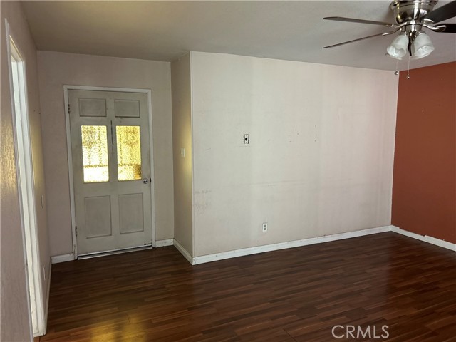 317 E Mason Street, Azusa CA: https://media.crmls.org/medias/9cf28481-889f-4a56-ac71-52a57dd5ab06.jpg
