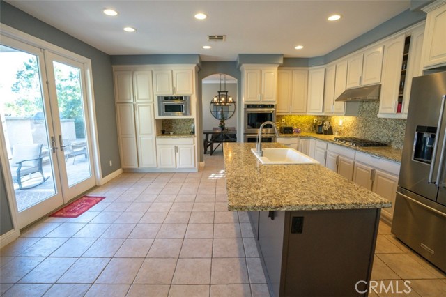 Detail Gallery Image 11 of 43 For 26525 Thackery Ln, Stevenson Ranch,  CA 91381 - 5 Beds | 4 Baths