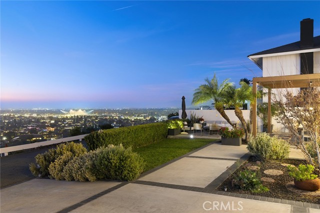 12276 Circula Panorama, North Tustin CA: https://media.crmls.org/medias/9cf40ead-718a-433f-bbc2-7bf1bf7c9cb1.jpg