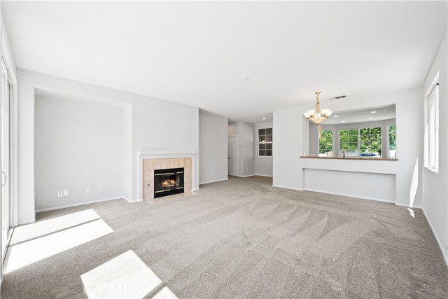 Detail Gallery Image 8 of 32 For 36521 Silverado Dr, Palmdale,  CA 93550 - 3 Beds | 2 Baths