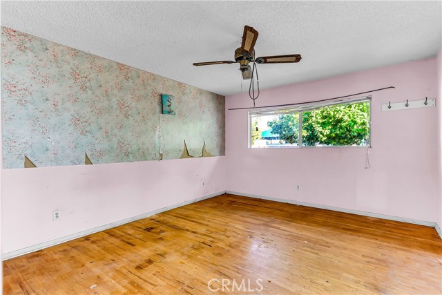 Detail Gallery Image 11 of 25 For 8848 Gerald Ave, North Hills,  CA 91343 - 4 Beds | 2 Baths