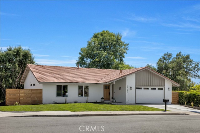 25652 Cervantes Lane, Mission Viejo CA: https://media.crmls.org/medias/9cf695e4-225b-401d-8aa2-021a3fc94fd0.jpg