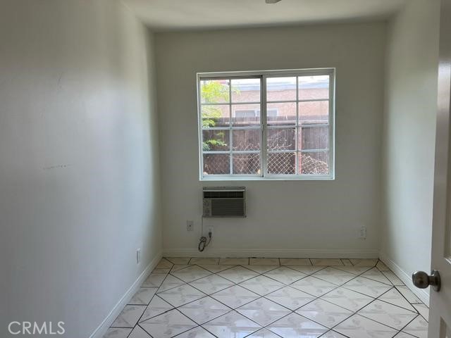 12760 Judd Street, Pacoima CA: https://media.crmls.org/medias/9cf72080-f22e-4510-9008-d33b1f49f5ec.jpg