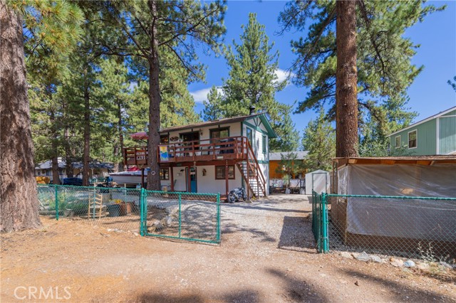 Detail Gallery Image 4 of 30 For 1971 Fern Ln, Big Bear City,  CA 92314 - 3 Beds | 1/1 Baths