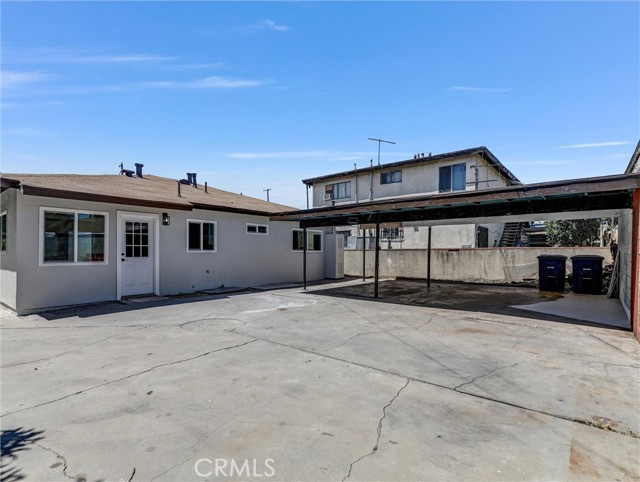 410 S Ford Boulevard, Los Angeles CA: https://media.crmls.org/medias/9cf8da57-d46f-4957-8a44-253e55fe9420.jpg