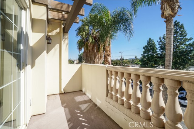 Detail Gallery Image 21 of 32 For 14343 Burbank Bld #301,  Sherman Oaks,  CA 91401 - 3 Beds | 2 Baths