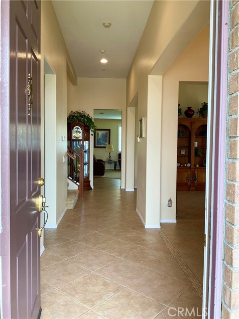 Detail Gallery Image 9 of 73 For 7123 Hidden Ct, Highland,  CA 92346 - 4 Beds | 3 Baths