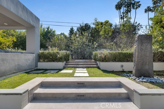 Detail Gallery Image 62 of 75 For 17950 Rancho St, Encino,  CA 91316 - 5 Beds | 6 Baths