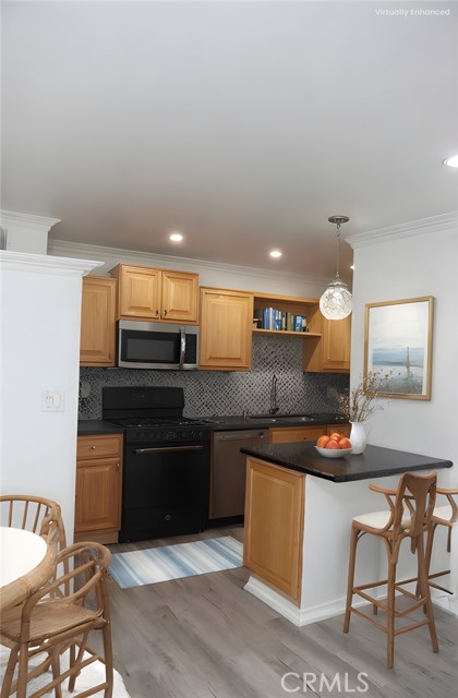 Detail Gallery Image 2 of 25 For 604 Sunfish Way, Port Hueneme,  CA 93041 - 2 Beds | 1 Baths