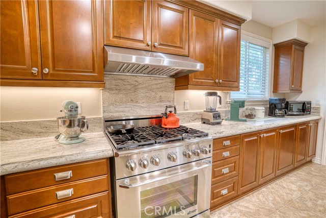 Detail Gallery Image 30 of 64 For 14616 Meadowbrook Lane, Corona,  CA 92880 - 4 Beds | 2/1 Baths