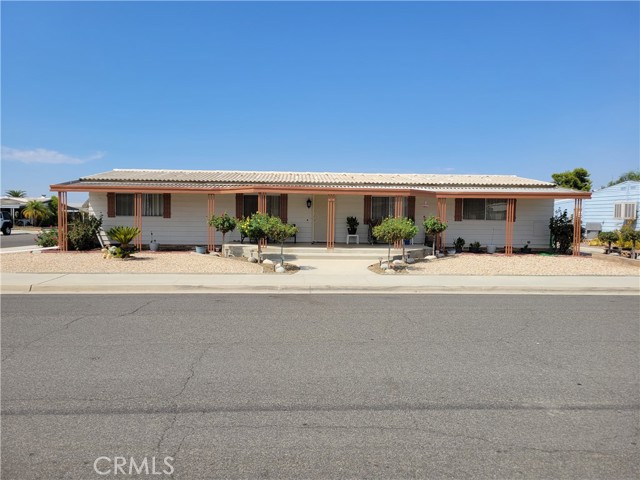 Detail Gallery Image 7 of 29 For 950 via Del Mesa, Hemet,  CA 92543 - 3 Beds | 2 Baths