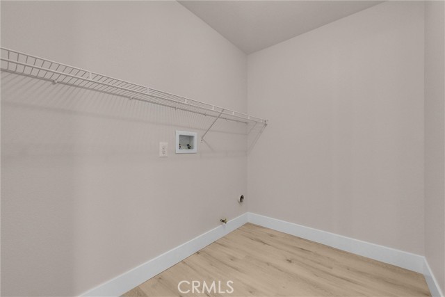 27258 Sierra Madre Drive, Murrieta CA: https://media.crmls.org/medias/9cfbf192-fc00-4f25-9cb1-ed83caf15fd9.jpg
