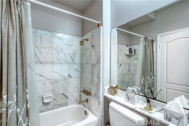 Image 14 of 36 For 24301 Belford Court