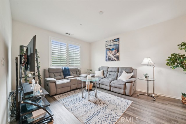 Detail Gallery Image 4 of 27 For 3160 E Yountville Dr #10,  Ontario,  CA 91761 - 2 Beds | 2 Baths