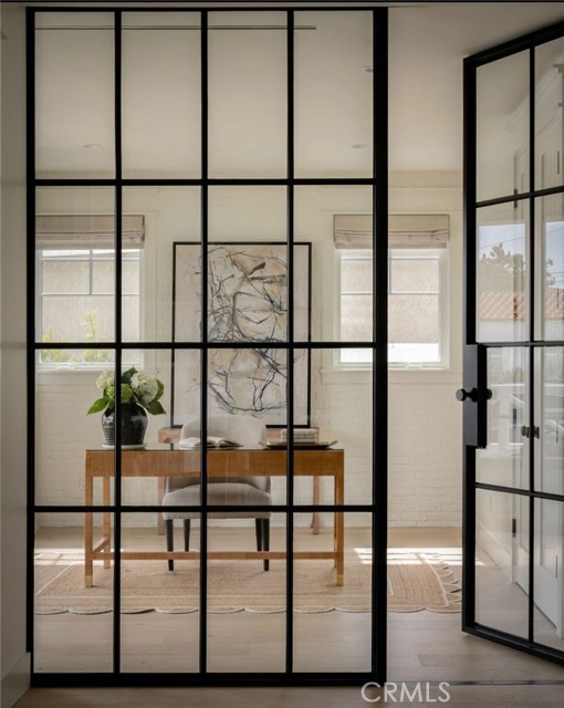 Detail Gallery Image 11 of 75 For 153 Granada Ave, Long Beach,  CA 90803 - 5 Beds | 4 Baths