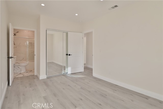 22133 1/2 Victory Boulevard, Canoga Park CA: https://media.crmls.org/medias/9cfcc9a3-2231-44a4-a51f-1512de297a1b.jpg