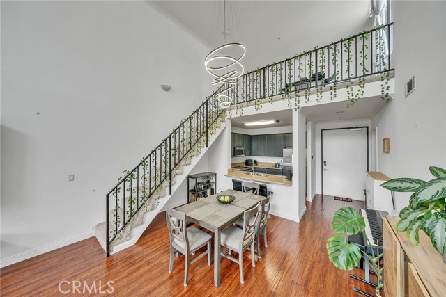 625 S Berendo Street, Los Angeles CA: https://media.crmls.org/medias/9cfd6500-c0f0-4350-b81d-1f98c522187b.jpg
