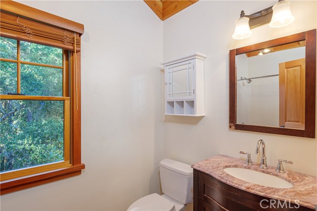 Detail Gallery Image 32 of 38 For 16 Meadow View Ln, San Geronimo,  CA 94963 - 3 Beds | 3/2 Baths