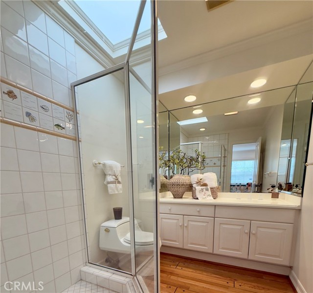 508 Seaview, Laguna Beach CA: https://media.crmls.org/medias/9cff6d10-f336-48d7-816f-bc9a3e46e0b9.jpg