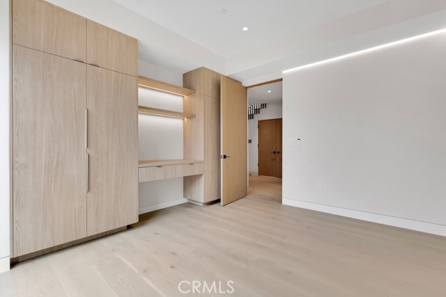 Detail Gallery Image 25 of 32 For 12131 Palms Bld, Los Angeles,  CA 90066 - 4 Beds | 3 Baths