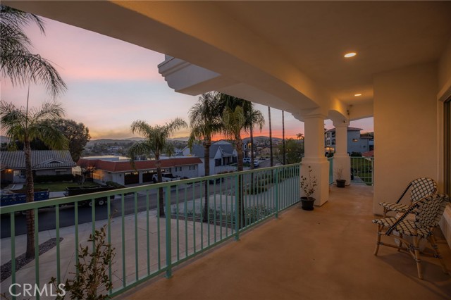 Detail Gallery Image 9 of 72 For 22391 San Joaquin, Canyon Lake,  CA 92587 - 4 Beds | 2/1 Baths