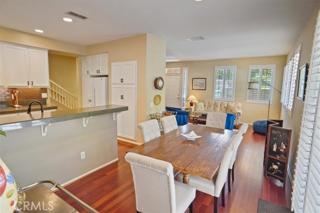 27955 Trillium Lane, Valencia CA: https://media.crmls.org/medias/9d011778-d76f-49eb-8ef3-da77122af2a7.jpg