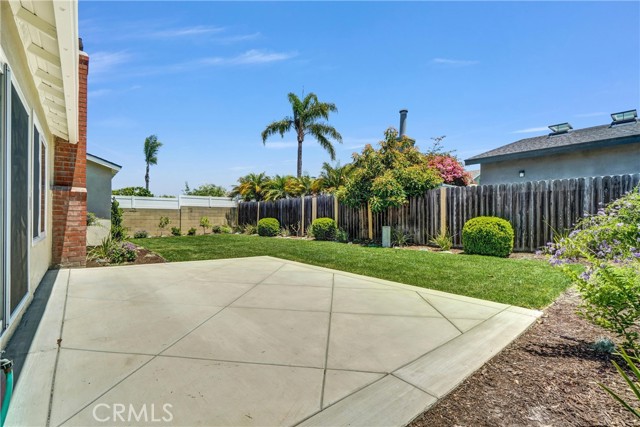 17232 Golden View Lane, Huntington Beach CA: https://media.crmls.org/medias/9d013e8b-8e86-4100-b83f-a02c8ec5e748.jpg