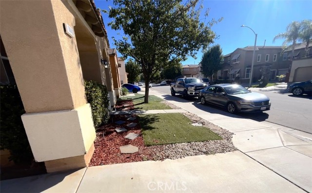 Detail Gallery Image 5 of 19 For 1440 Avila Dr, Perris,  CA 92571 - 3 Beds | 2/1 Baths