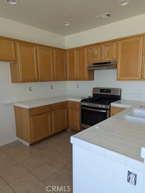 Detail Gallery Image 13 of 16 For 14537 Oakdale Cir, Adelanto,  CA 92301 - 5 Beds | 2 Baths