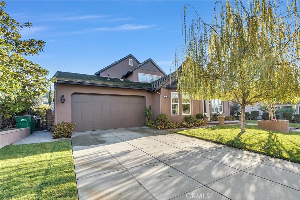 MLS #OC25275903 image #2