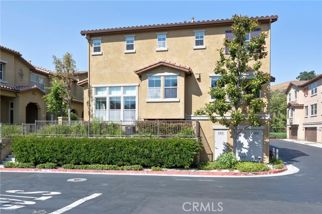 8543 E Kendra Loop, Orange CA: https://media.crmls.org/medias/9d02d8fa-d2e7-4b53-a251-24b4d764b521.jpg