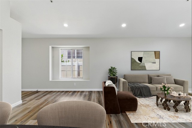 11979 Savona Dr, Fontana CA: https://media.crmls.org/medias/9d02e8a9-685c-46de-a22e-8dec793922ee.jpg