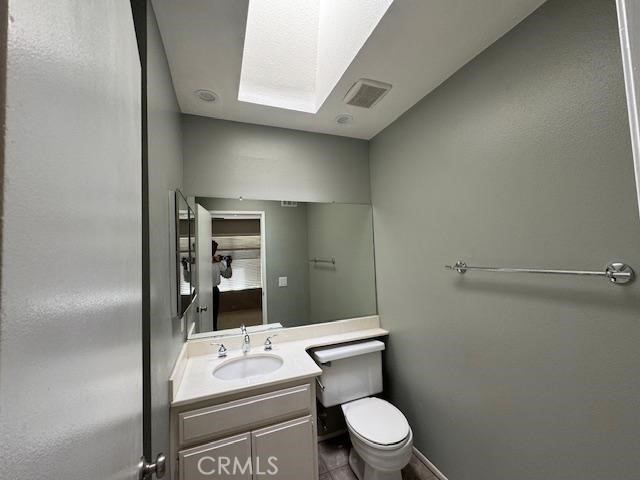 Detail Gallery Image 10 of 15 For 209 N Singingwood St #19,  Orange,  CA 92869 - 2 Beds | 2/1 Baths