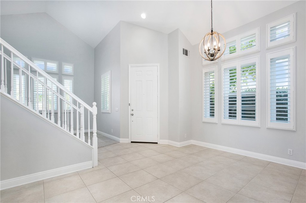 MLS #OC25124650 img 8