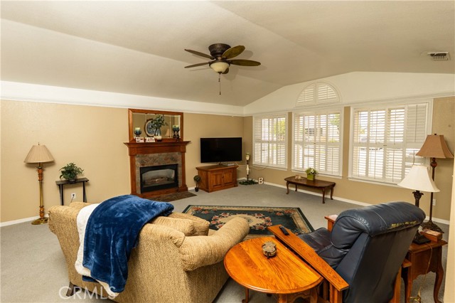 1029 Penny Street, Chowchilla CA: https://media.crmls.org/medias/9d03c987-c097-4db5-9d50-86b59633a586.jpg