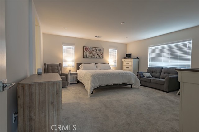 1810 Park Place Lane, Riverside CA: https://media.crmls.org/medias/9d046354-27a9-4804-adaf-6495f28b9fa1.jpg