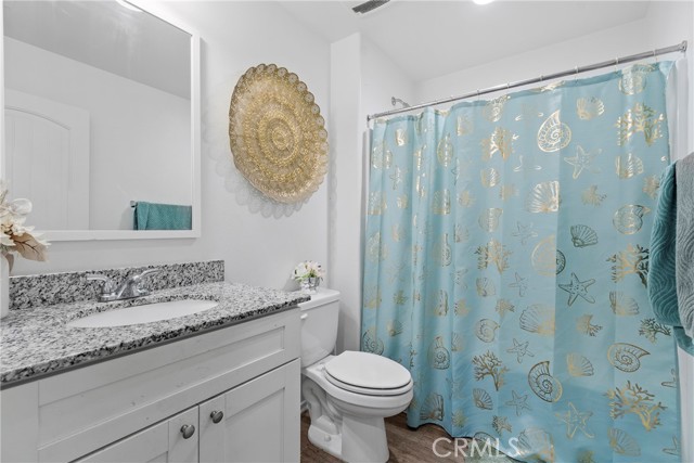 Detail Gallery Image 3 of 11 For 210 W Fruitvale Ave, Hemet,  CA 92543 - 4 Beds | 3 Baths