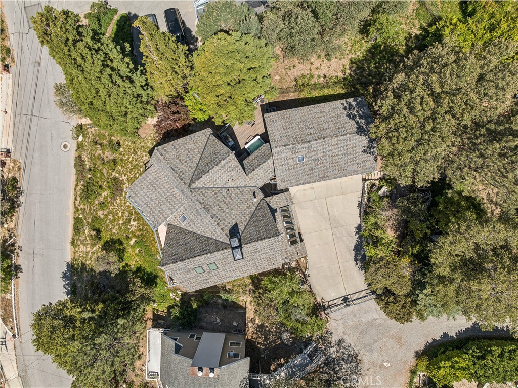 https://media.crmls.org/medias/9d04a4e9-6bf7-4552-bd20-7ff6eef9c87a.jpg?preset=X-Large