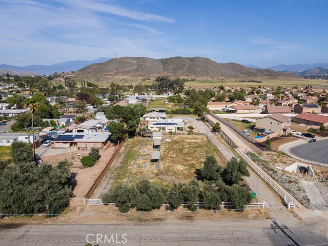 26730 Franklin Avenue, Hemet CA: https://media.crmls.org/medias/9d059b20-ac60-401c-989f-a96b906addb6.jpg