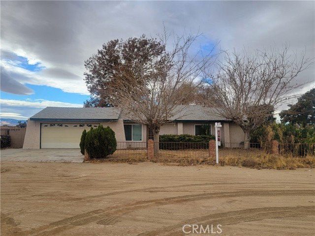 Detail Gallery Image 1 of 16 For 44315 88th St, Lancaster,  CA 93535 - 3 Beds | 2 Baths