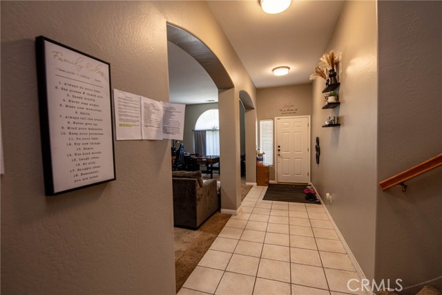 803 Mountain Park Drive, Bakersfield CA: https://media.crmls.org/medias/9d065860-dd19-4bef-a965-da255136b86c.jpg