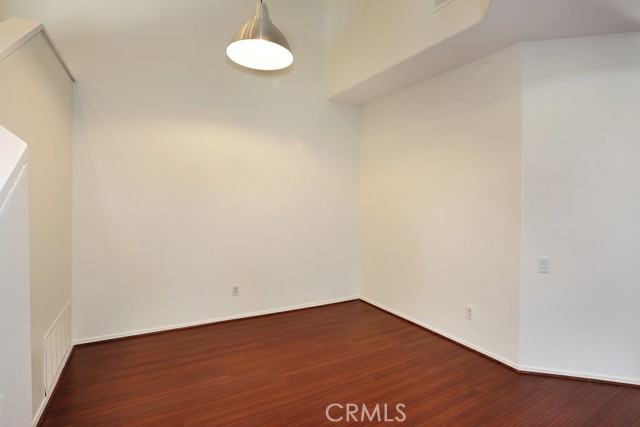 Image 8 of 50 For 961 Lone Pine