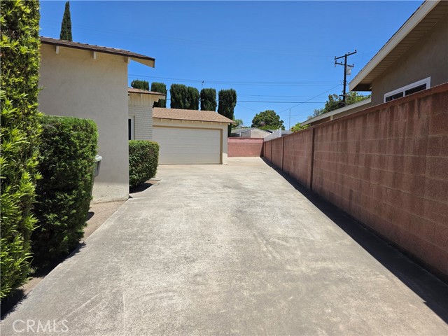 900 S Calico Circle, Anaheim CA: https://media.crmls.org/medias/9d06ec7a-26ae-4aeb-836f-e11071c9b572.jpg