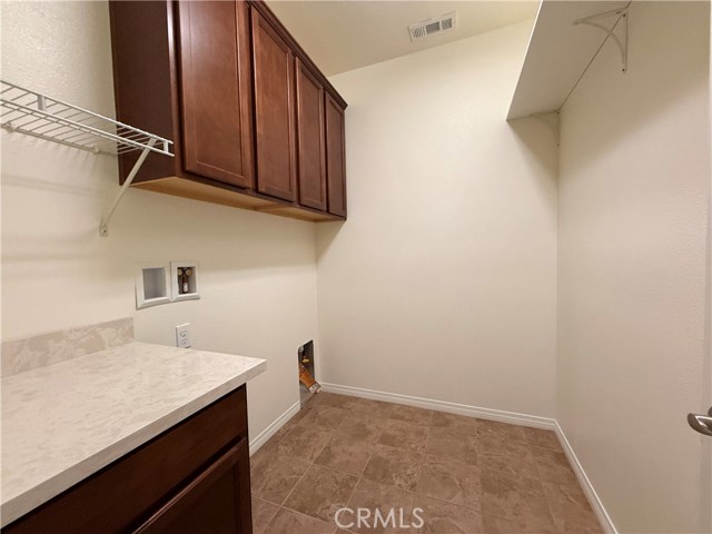 Detail Gallery Image 13 of 26 For 28301 Esplanada, Valencia,  CA 91354 - 4 Beds | 3 Baths