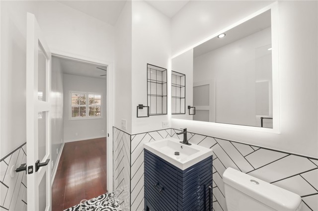 1145 Roswell Avenue, Long Beach CA: https://media.crmls.org/medias/9d075b7b-fe2d-4418-8ef1-bc2f75b73a39.jpg