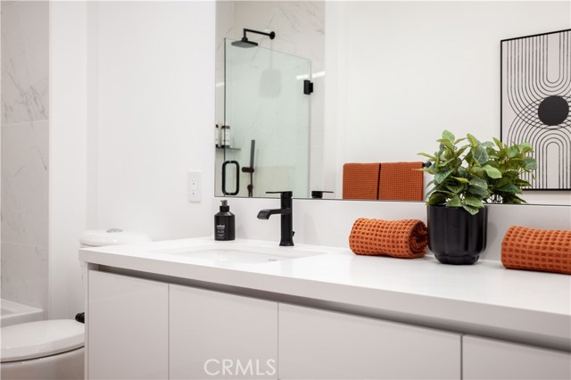 118 Astronaut Ellison S Onizuka Street, Los Angeles CA: https://media.crmls.org/medias/9d0788e2-2d5e-4a1f-9e52-ee9f0f22ed00.jpg
